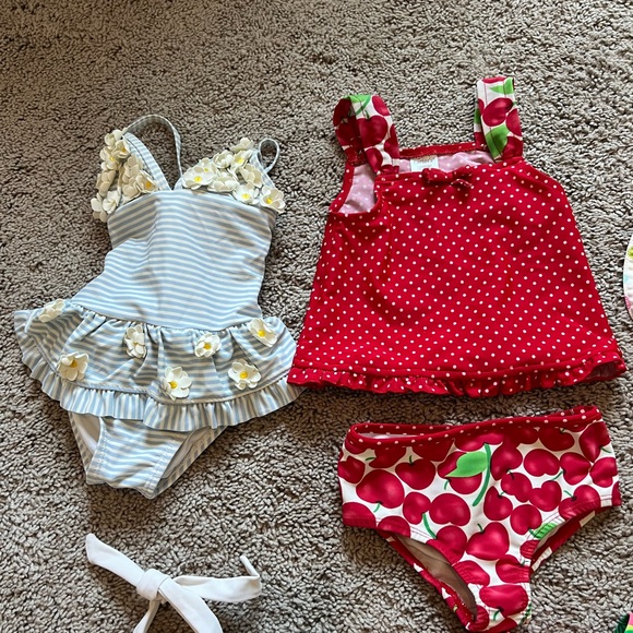 Girl 12 Months Swimsuit Summer Bundle - 8 pieces - Picture 4 of 5